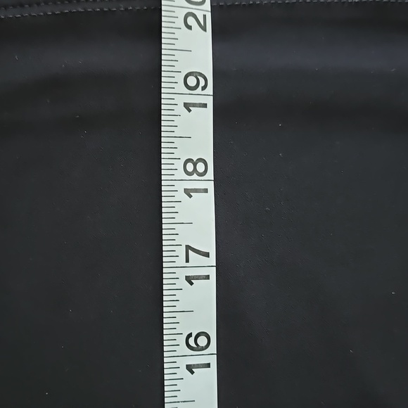 WHITE HOUSE BLACK MARKET EMBROIDERED FLORAL BLACK OFF WHITE JERSEY HALTER TOP XS - Picture 9 of 15